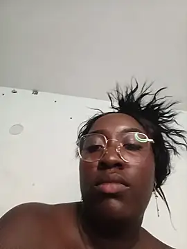 Snapshot of KaleaEbony chatting on 04.26.26 KaleaEbony online show from 04.26.26