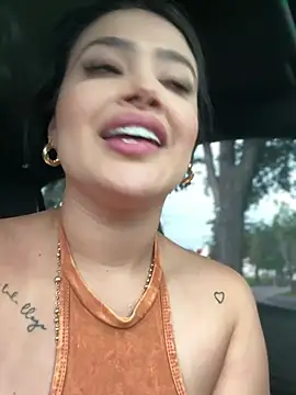 Sara fun online show from 03.13.25