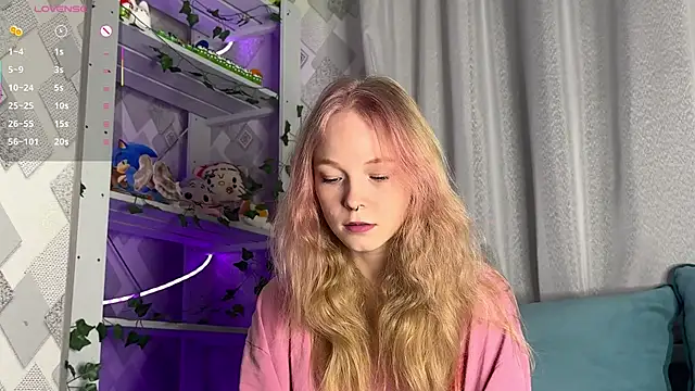 EmeliaZxc online show from 04.23.26