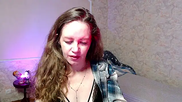 Snapshot of Fern_Lust chatting on 05.27.26 Fern Lust online show from 05.27.26