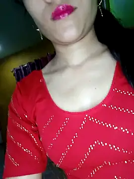 Snapshot of Sexy_Hena_69 chatting on 04.16.26 Sexy Hena 69 online show from 04.16.26