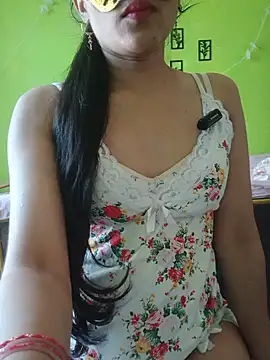 Snapshot of Sexy_Hena_69 chatting on 05.30.26 Sexy Hena 69 online show from 05.30.26