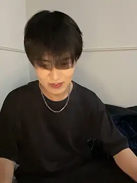 Snapshot of XRIIX chatting on 04.18.26 XRIIX online show from 04.18.26