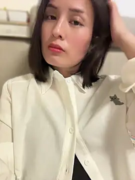 Snapshot of Faye-baby chatting on 04.22.26 Faye-baby online show from 04.22.26