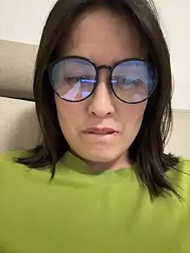 Snapshot of Faye-baby chatting on 05.07.26 Faye-baby online show from 05.07.26