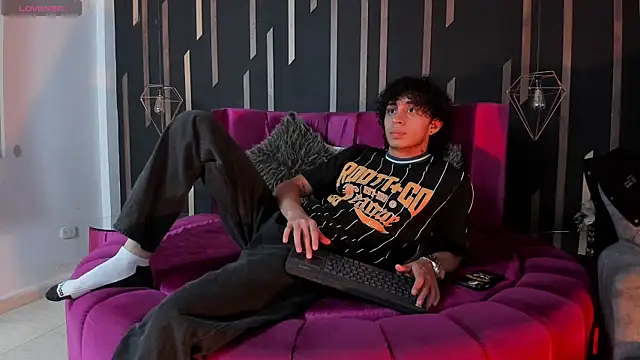 JayTaylorr online show from 05.02.26