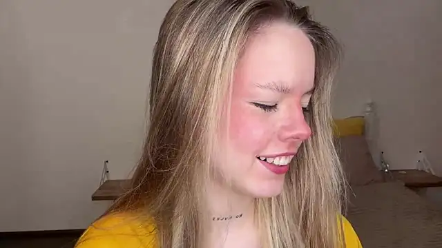 Snapshot of Catrinee chatting on 05.18.26 Catrinee online show from 05.18.26