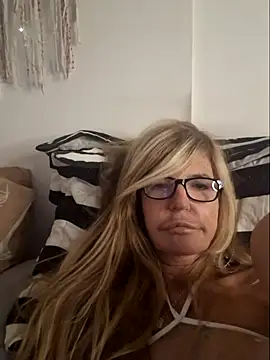 Marianne10 online show from 05.06.26