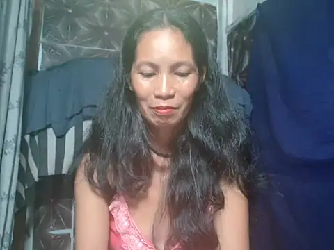 Snapshot of Honeychel chatting on 05.30.26 Honeychel online show from 05.30.26