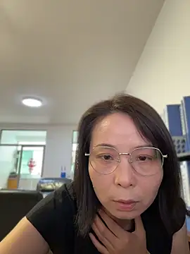 Snapshot of lisha521 chatting on 06.16.26 lisha521 online show from 06.16.26