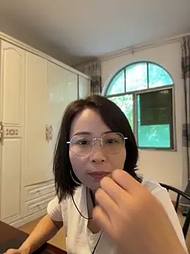Snapshot of lisha521 chatting on 06.18.26 lisha521 online show from 06.18.26