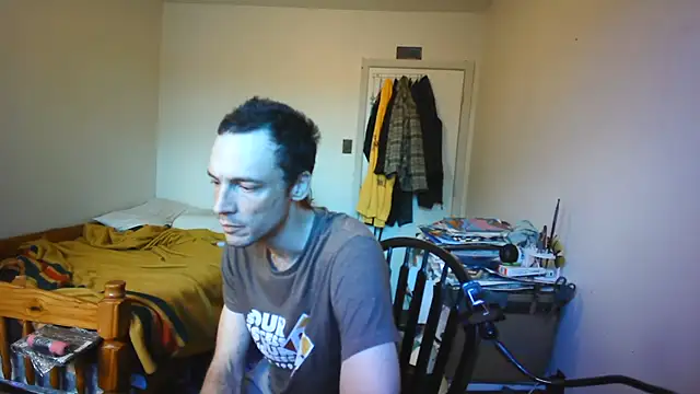 Snapshot of JohnnyMoves chatting on 08.08.26 JohnnyMoves online show from 08.08.26