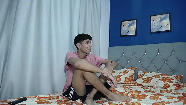 Snapshot of Thiago_And_Gael chatting on 06.07.26 Thiago And Gael online show from 06.07.26