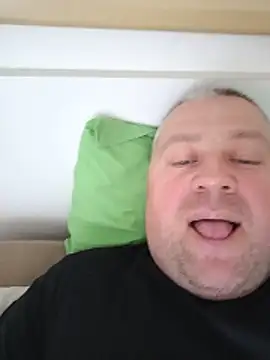 Snapshot of Anatolii_77 chatting on 06.15.26 Anatolii 77 online show from 06.15.26