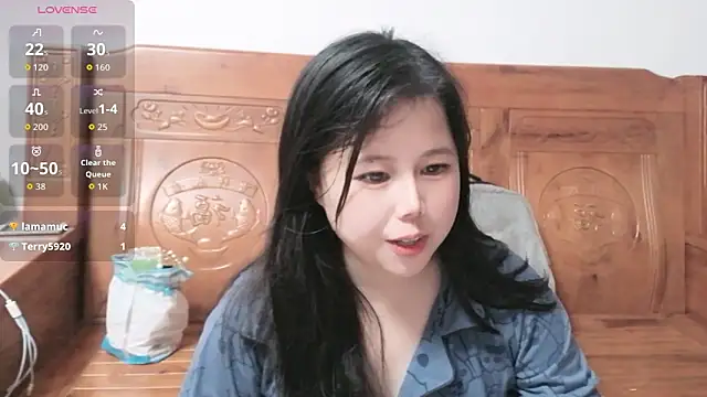 Snapshot of 66-hannah-66 chatting on 04.26.26 66-hannah-66 online show from 04.26.26