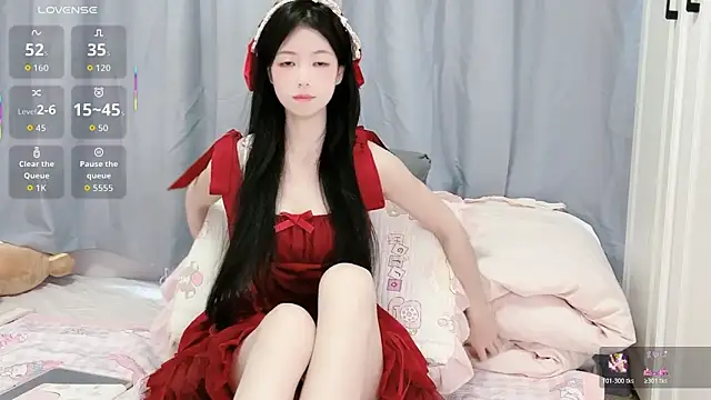 Snapshot of XiaoMei-iiiiii chatting on 04.27.26 XiaoMei-iiiiii online show from 04.27.26