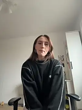 Tiny Anny online show from 04.20.26