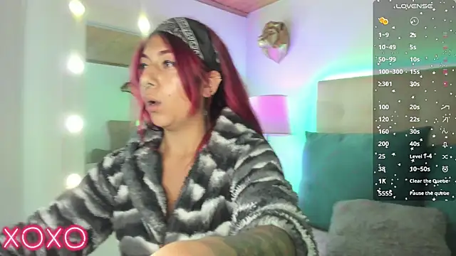 Snapshot of _sasha_miller_ chatting on 05.19.26 sasha miller online show from 05.19.26