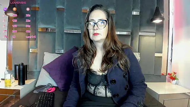 Snapshot of Maturetitsx69 chatting on 05.06.26 Maturetitsx69 online show from 05.06.26