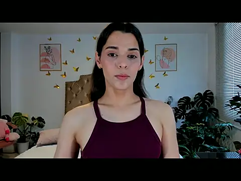 Snapshot of bella_grego chatting on 04.28.26 bella grego online show from 04.28.26