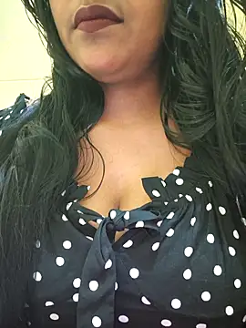 Snapshot of Newragini chatting on 04.21.26 Newragini online show from 04.21.26