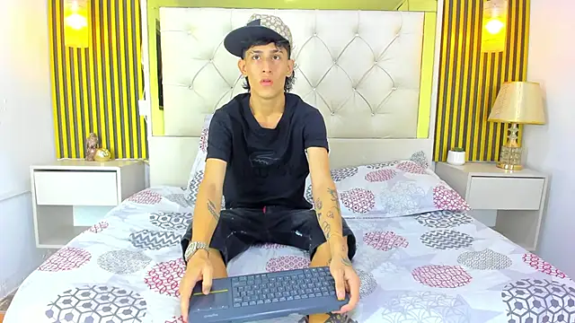 Snapshot of Just18Jake_ chatting on 05.05.26 Just18Jake online show from 05.05.26