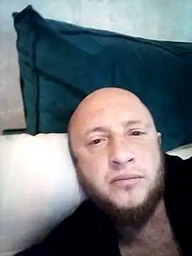 Snapshot of Yurka1935 chatting on 05.28.26 Yurka1935 online show from 05.28.26