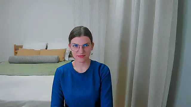 Snapshot of AnnaThorne chatting on 05.05.26 AnnaThorne online show from 05.05.26