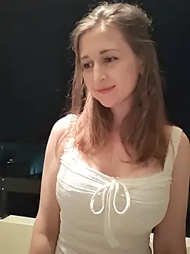 Snapshot of irresistibelle chatting on 07.26.26 irresistibelle online show from 07.26.26
