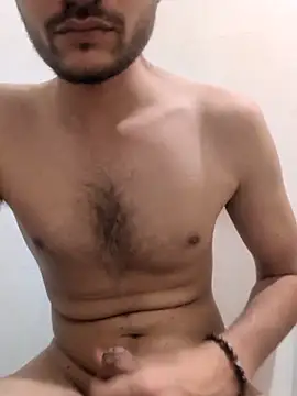 Snapshot of Lustyydickk chatting on 04.19.26 Lustyydickk online show from 04.19.26