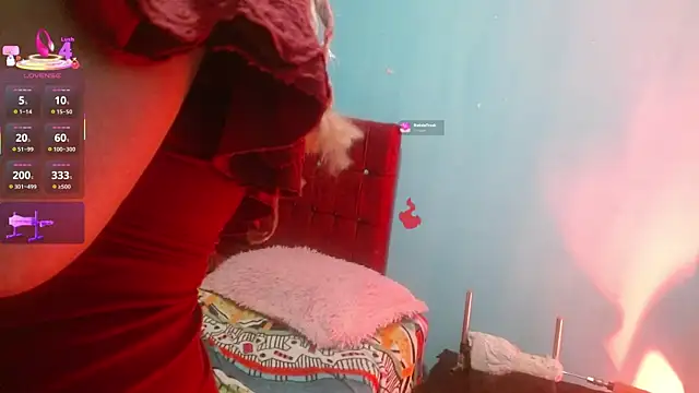 Snapshot of Sweet-Mommy-Milf chatting on 07.10.26 Sweet-Mommy-Milf online show from 07.10.26