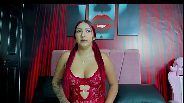 Lunadorada18 online show from 04.21.26