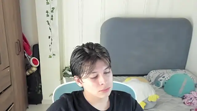 Snapshot of Felixzyn chatting on 07.19.26 Felixzyn online show from 07.19.26