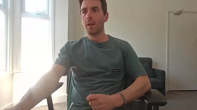 Snapshot of frenchbdmaninlondon chatting on 05.22.26 frenchbdmaninlondon online show from 05.22.26