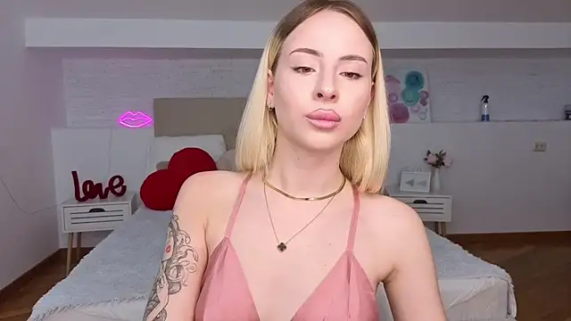 Bella crazyy online show from 05.26.26