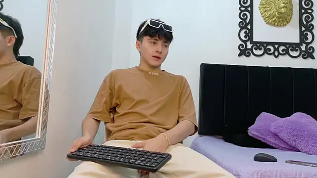 Snapshot of LunayDream chatting on 07.16.26 LunayDream online show from 07.16.26