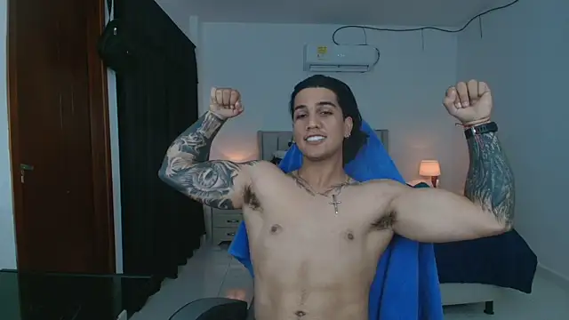 Snapshot of Mrbig_maximo chatting on 06.12.26 Mrbig maximo online show from 06.12.26