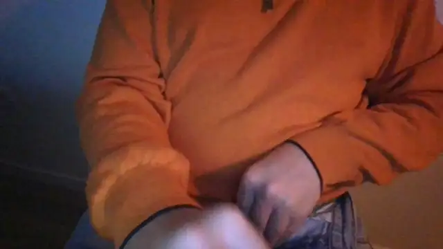 Snapshot of richard9718 chatting on 04.27.26 richard9718 online show from 04.27.26