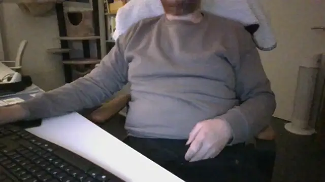 Snapshot of richard9718 chatting on 05.06.26 richard9718 online show from 05.06.26