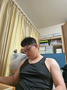Snapshot of shun_201 chatting on 06.21.26 shun 201 online show from 06.21.26