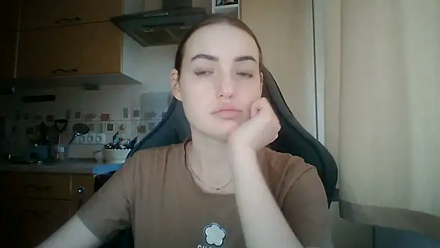 Snapshot of Lisanta chatting on 06.14.26 Lisanta online show from 06.14.26