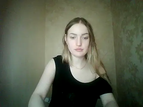 Snapshot of Lisanta chatting on 07.26.26 Lisanta online show from 07.26.26