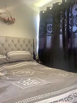 MissNYXuk online show from 04.22.26