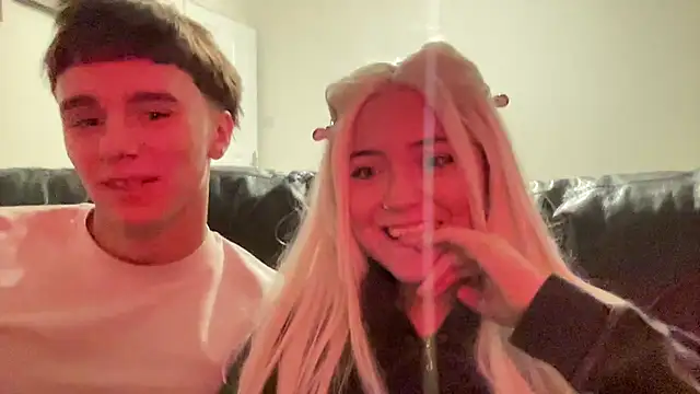 Snapshot of SofiaNLukaBabe chatting on 05.03.26 SofiaNLukaBabe online show from 05.03.26