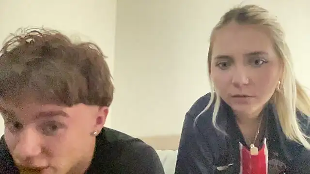 Snapshot of SofiaNLukaBabe chatting on 05.16.26 SofiaNLukaBabe online show from 05.16.26