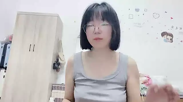 Snapshot of Belle-LL chatting on 06.02.26 Belle-LL online show from 06.02.26
