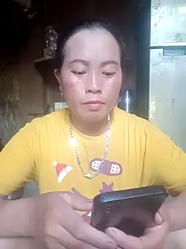 Snapshot of phuongtrinh1 chatting on 05.13.26 phuongtrinh1 online show from 05.13.26