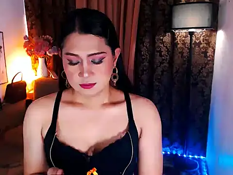 Snapshot of SWEETBELLA69 chatting on 07.18.26 SWEETBELLA69 online show from 07.18.26