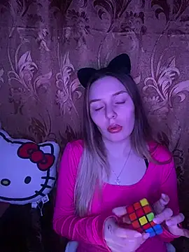 aura lune online show from 04.22.26