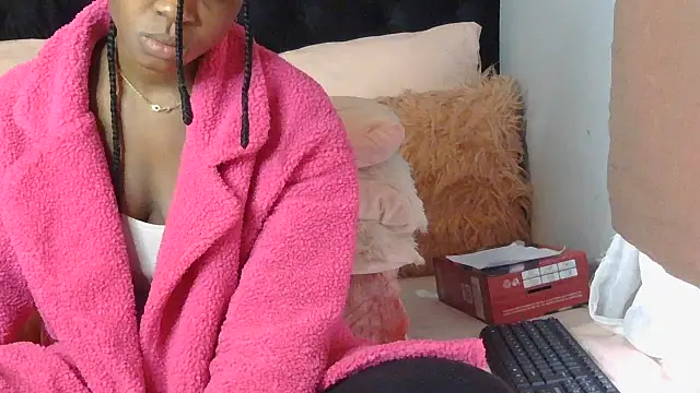 Snapshot of julianaa19 chatting on 06.10.26 julianaa19 online show from 06.10.26